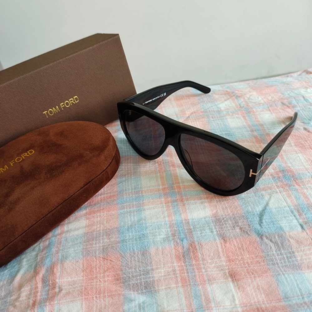Tom Ford Black Sunglasses with Brown Case